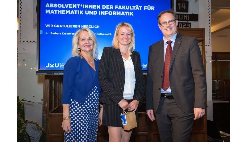 Honors for FernUniversität in Hagen alumni